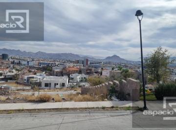 Terreno / Lote · 439m² · Terreno en Venta en Paseo de Las Lomas con Vista a La Ciudad