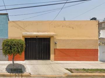 Casa de 3 habitaciones, Nezahualcóyotl · Vendo Casa en Nezahualcóyotl Edo Mex! 204