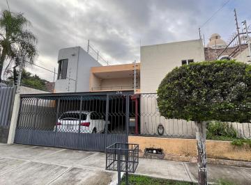 Casa de 3 habitaciones, Guadalajara · Amplia Casa a Minutos de Expo Guadalajara