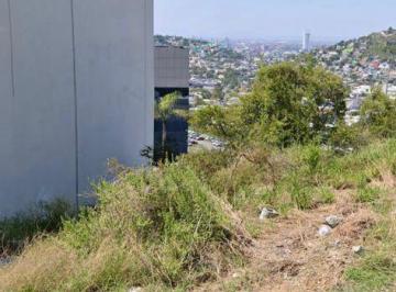 Terreno / Lote · 200m² · Terreno en Venta en Valle Oriente, Lomas de Montecristo
