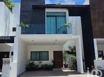 Casa · 189m² · 3 Recámaras · 2 Estacionamientos · Se Vende Casa en Real del Valle, Mazatlán, Sinaloa.