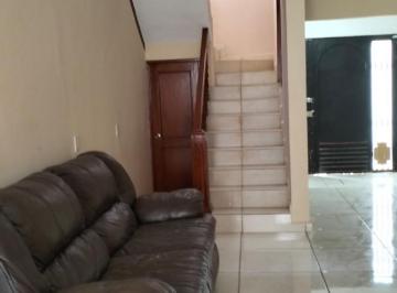 Casa · 320m² · 4 Recámaras · 4 Estacionamientos · Casa en Venta en Jardines de Oriente