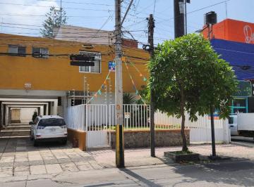 Casa de 6 habitaciones, Guadalajara · Casa con Excelente Ubicación, Ideal Para Consultorios