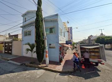Casa uso de suelo de 3 habitaciones, Nezahualcóyotl · Casa con Locales Comerciales