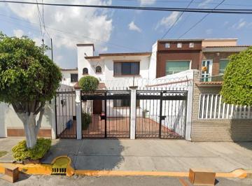 Casa de 3 habitaciones, Nezahualcóyotl · Casa en Venta en Valle de Aragon I Secc ¡Invierte en Una Propiedad de Recueperaciòn Hipotecaria!