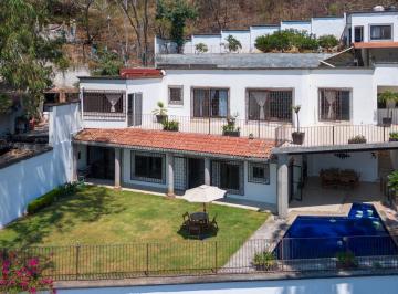 Casa · 600m² · 4 Recámaras · 4 Estacionamientos · Casa en Renta - (4)