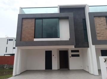 Casa · 187m² · 3 Recámaras · 2 Estacionamientos · Casa en Venta en Bello Horizonte, Puebla