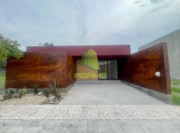 Casa de 2 habitaciones, Colima · Casa en Venta de un Piso Fraccionamiento Puerta Paraíso Norte