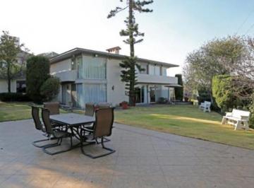 CASA EN VENTA BOSQUES DE LAS LOMAS · Casa en Venta Bosques de Las Lomas