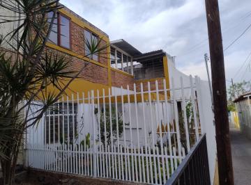 Casa de 5 habitaciones, Guadalajara · Casa en Venta Para Remodelar por Mercado de Abastos 5 Recamaras