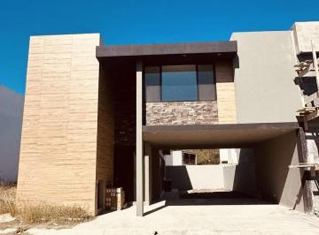 Casa · 270m² · 3 Recámaras · 2 Estacionamientos · Casa en Venta, Estricta Seguridad, Altares Residencial, Santiago, Nuevo León