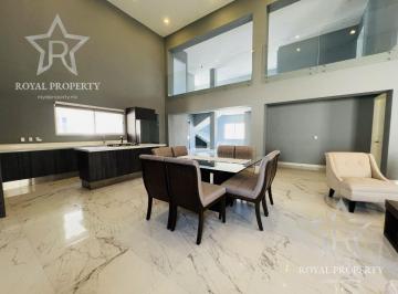 Casa · 732m² · 4 Recámaras · 4 Estacionamientos · Casa en Venta, Estricta Seguridad, Boulevard Rodrigo Gómez, Linares Nuevo León