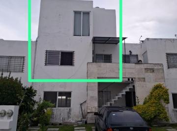 Casa en condominio de 3 habitaciones, Xochitepec · Casa en Fraccionamiento con Alberca y Jardines