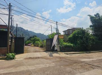 Acceso a la  privada con  portón. · Tepoztlan Morelos, Terreno en Venta en El Barrio de Ixcatepec.