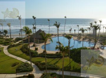 Departamento · 190m² · 4 Recámaras · 2 Estacionamientos · Departamento a La Venta en Playa Mar 2