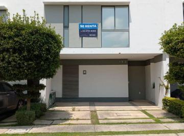 Casa de 2 habitaciones, Tlajomulco de Zúñiga · Casa en Renta en Las Grullas