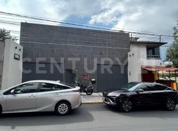 Casa · 529m² · 3 Recámaras · 6 Estacionamientos · Se Vende Casa en San Jerónimo