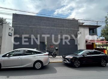 Casa · 529m² · 3 Recámaras · 6 Estacionamientos · Se Vende Casa en San Jerónimo