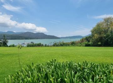Casa de 3 habitaciones, Valle de Bravo · Exclusiva Casa en Venta con Acceso Al Lago