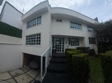 Casa · 250m² · 3 Recámaras · 2 Estacionamientos · Casa en Venta Club de Golf San Carlos, Metepec