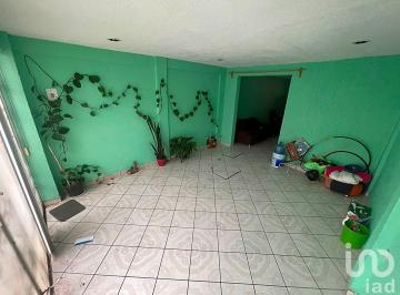 Casa · 110m² · 2 Recámaras · 1 Estacionamiento · Venta de Casa en Patzcuaro Mich Junto a Central Camionera