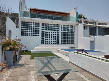 Casa · 260m² · 3 Recámaras · 2 Estacionamientos · Casa - Lomas del Real