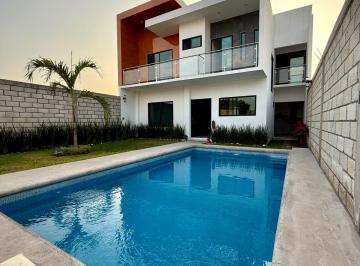 Casa · 170m² · 3 Recámaras · 3 Estacionamientos · Casa - Yautepec