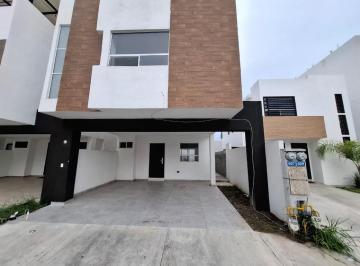 Casa · 193m² · 3 Recámaras · 2 Estacionamientos · Casa - Fraccionamiento Marsella Residencial