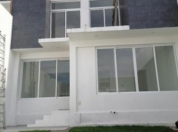 Casa de 3 habitaciones, Emiliano Zapata · Casa en Venta en Las Brisas Temixco Junto Al Coral Club