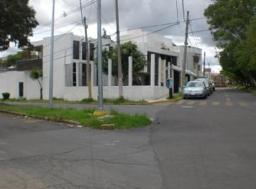 Casa · 764m² · 4 Recámaras · 3 Estacionamientos · Casa en Venta - (4)