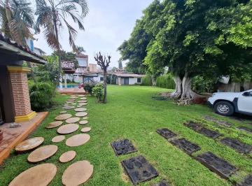Casa en condominio de 2 habitaciones, Cuernavaca · Casa de 1 Nivel en Venta en Lomas de Cuernavaca