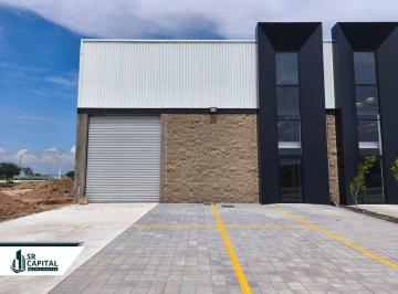 Bodega comercial · 385m² · Bodega en Renta en Queretaro