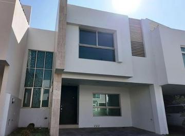 Casa de 3 habitaciones, Zapopan · Casa en Venta Valle Imperial Zapopan.