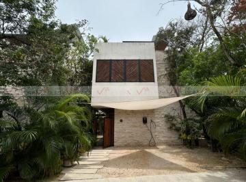 Casa · 190m² · 3 Recámaras · 2 Estacionamientos · Casa en Venta en Tulum