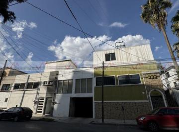 Oficina · 1140m² · 22 Recámaras · 10 Estacionamientos · Oficina en Venta en Monterrey