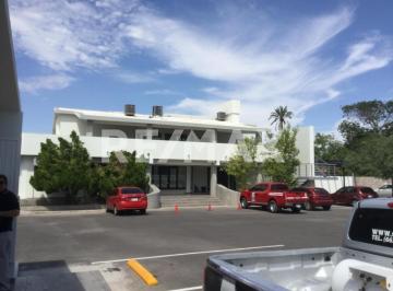 Oficina · 300m² · 10 Estacionamientos · Oficina en Renta en Colonia El Llano de Hermosillo, Sonora