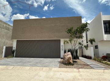 Casa · 365m² · 3 Recámaras · Casa en El Molino Residencial Condominio XIII