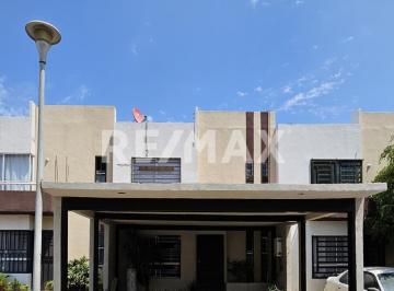 Casa · 100m² · 3 Recámaras · 2 Estacionamientos · Casa en Renta Lomas de Terrabella - (4)