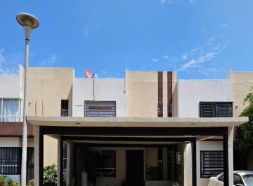 Casa · 100m² · 3 Recámaras · 2 Estacionamientos · Casa en Renta Lomas de Terrabella - (4)