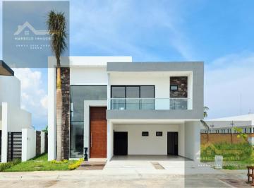 Casa · 303m² · 4 Recámaras · 2 Estacionamientos · Casa en Venta Fracc. Punta Tiburon, Riviera Veracruzana, Alvarado, Veracruz