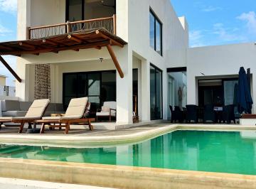 Casa de 4 habitaciones, Zihuatanejo de Azueta · Divina Casa a Pie de Playa en Playa Blanca