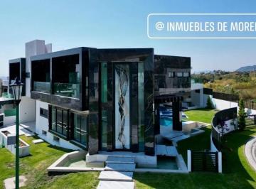 Casa · 987m² · 8 Recámaras · 4 Estacionamientos · Casa - Fraccionamiento Lomas de Cocoyoc