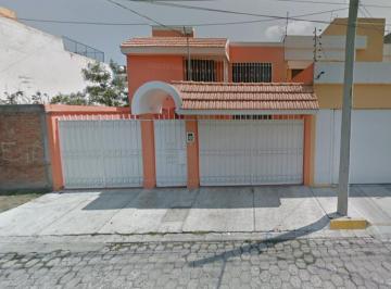 Casa de 3 habitaciones, Tehuacán · Casa en Venta en Jardines de Tehuacán, 75769 Tehuacán, Pue