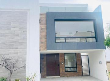 Casa de 5 habitaciones, San Andrés Cholula · Espectacular Casa en Renta. Recámara Planta Baja, Opción a 5 Recámaras