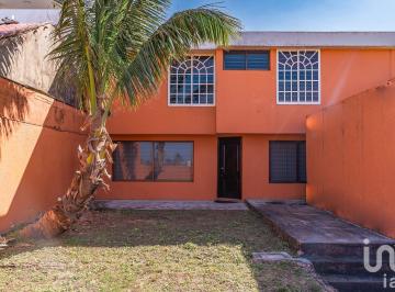 Casa · 335m² · 3 Recámaras · 2 Estacionamientos · Casa en Venta en Puerto México, Coatzacoalcos, Veracruz