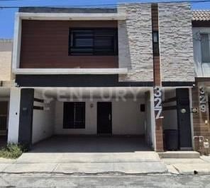 Casa · 180m² · 3 Recámaras · 2 Estacionamientos · Casa en Renta en Col. Puerta del Norte en Escobedo