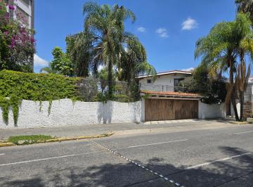 Casa uso de suelo de 5 habitaciones, Zapopan · Propiedad Comercial en Renta en Jardines de San Ignacio, Zapopan