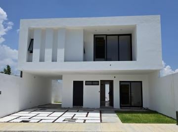 Casa · 220m² · 3 Recámaras · 2 Estacionamientos · Casa en Venta en El Fraccionamiento Real Mandinga