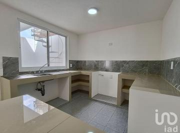 Casa · 185m² · 3 Recámaras · 1 Estacionamiento · Casa Totalmente Remodelada a Minutos del Libramiento Sur Poniente – Como Nueva