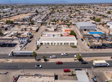 Local comercial · 73m² · 10 Estacionamientos · Local en Mexicali en Av Principal